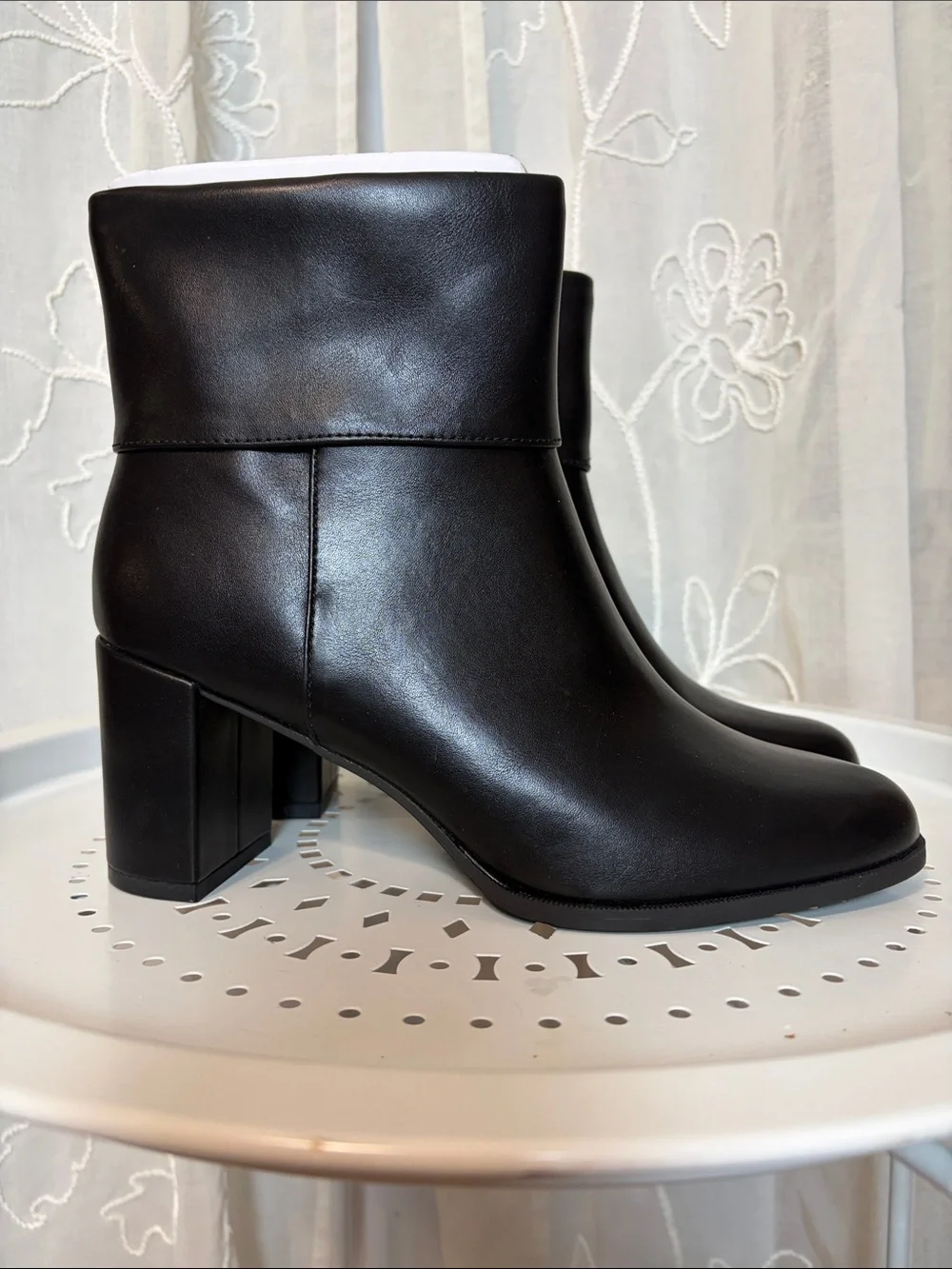 Style & Co. sleek black